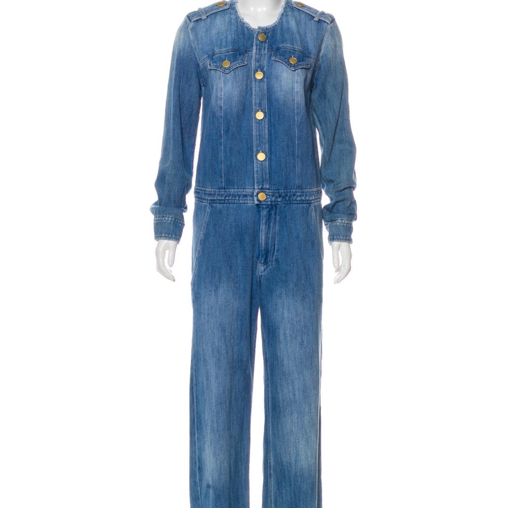 Beautiful jumpsuit!